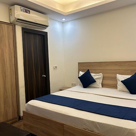 Airport Hotel Golden Bliss Near Delhi Airport Yeni Delhi Dış mekan fotoğraf
