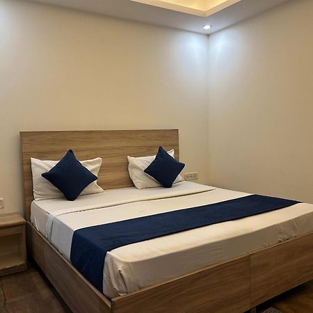 Airport Hotel Golden Bliss Near Delhi Airport Yeni Delhi Dış mekan fotoğraf