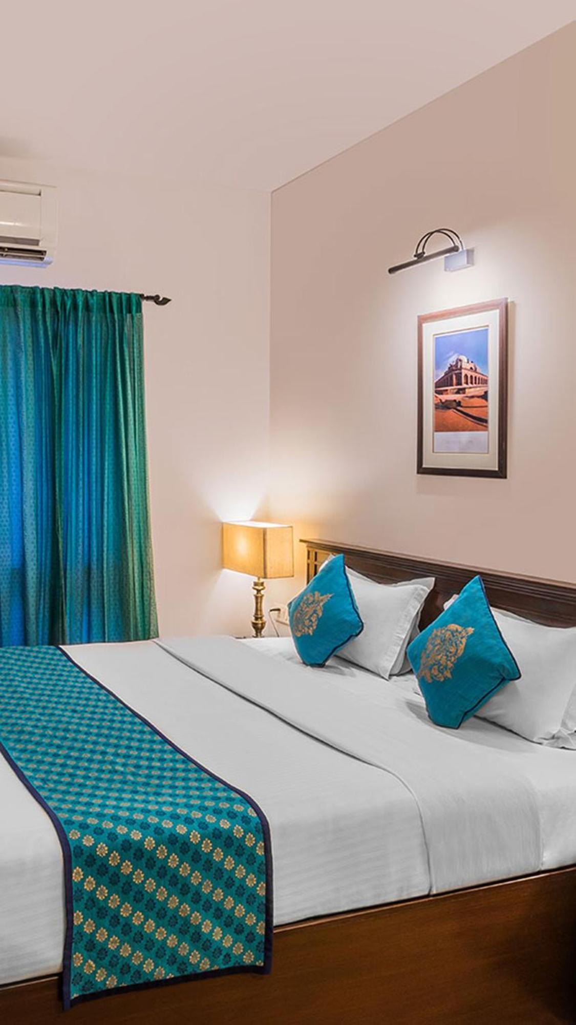 Airport Hotel Golden Bliss Near Delhi Airport Yeni Delhi Dış mekan fotoğraf